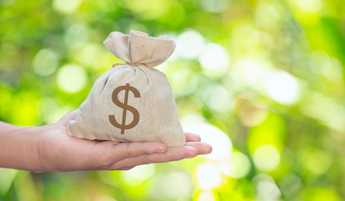 Invoicing tips and tricks for a professional business presence