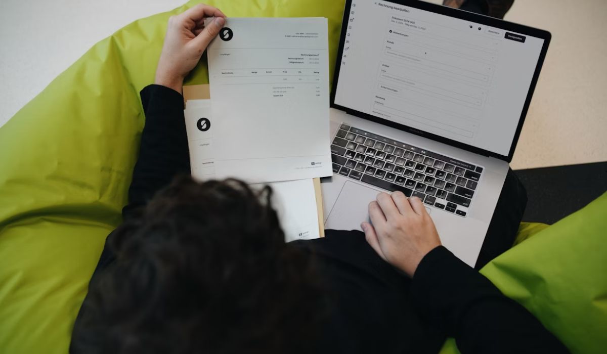 How invoices work and how to ask for payment professionally