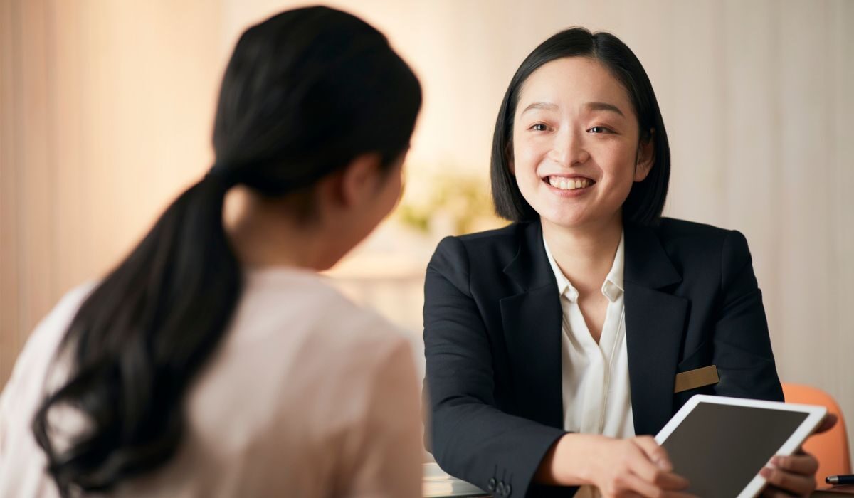 A Freelancer helping its client.