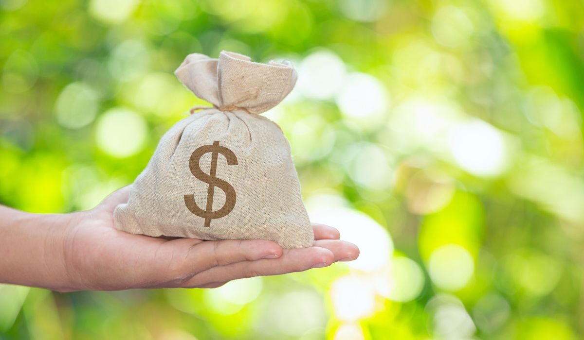 Invoicing tips and tricks for a professional business presence